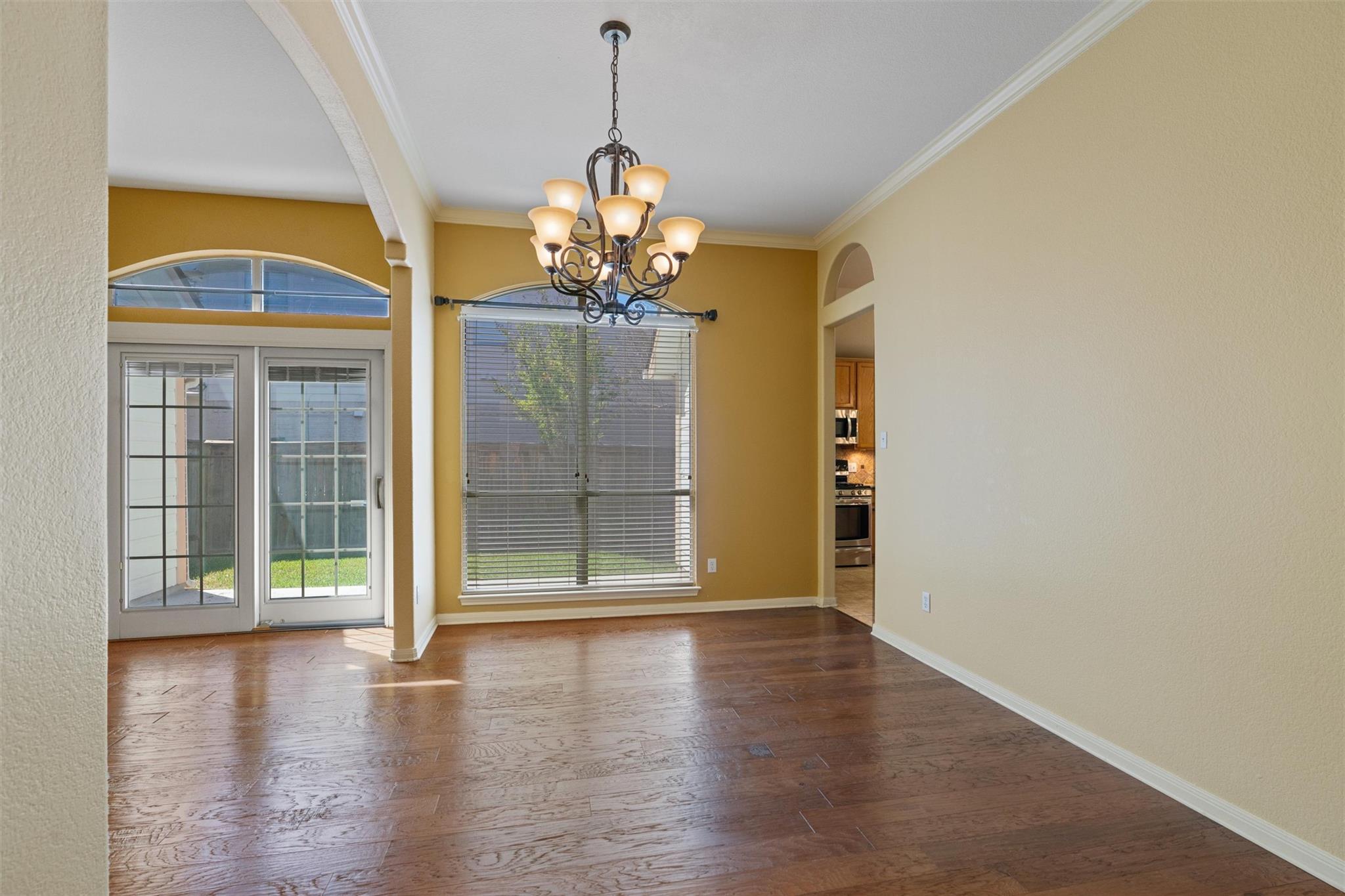 6814 Thistle Hill Way, Austin, TX 78754