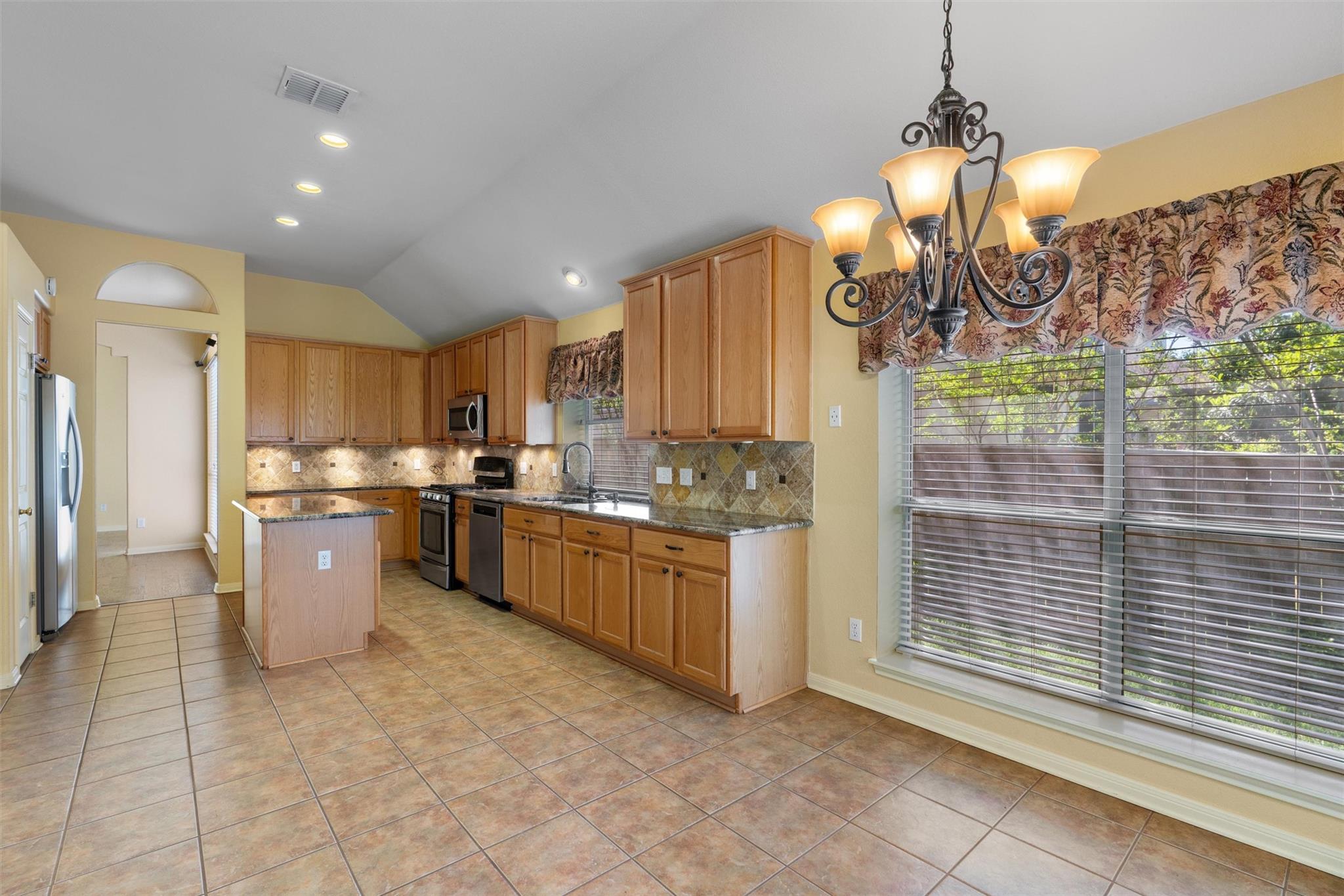 6814 Thistle Hill Way, Austin, TX 78754