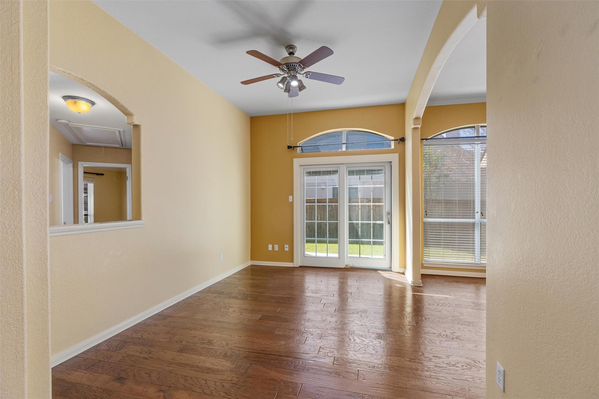 6814 Thistle Hill Way, Austin, TX 78754