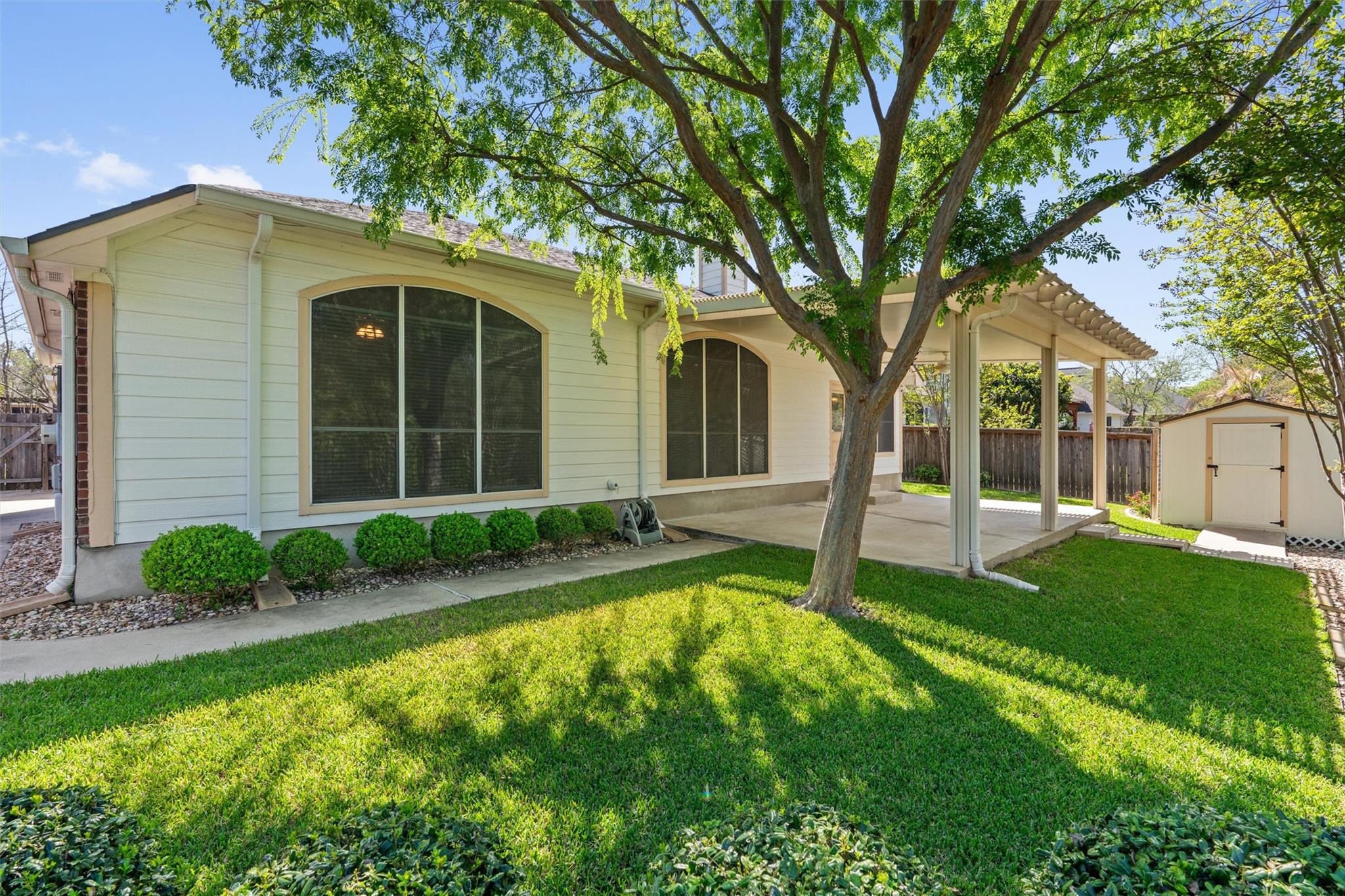 6814 Thistle Hill Way, Austin, TX 78754