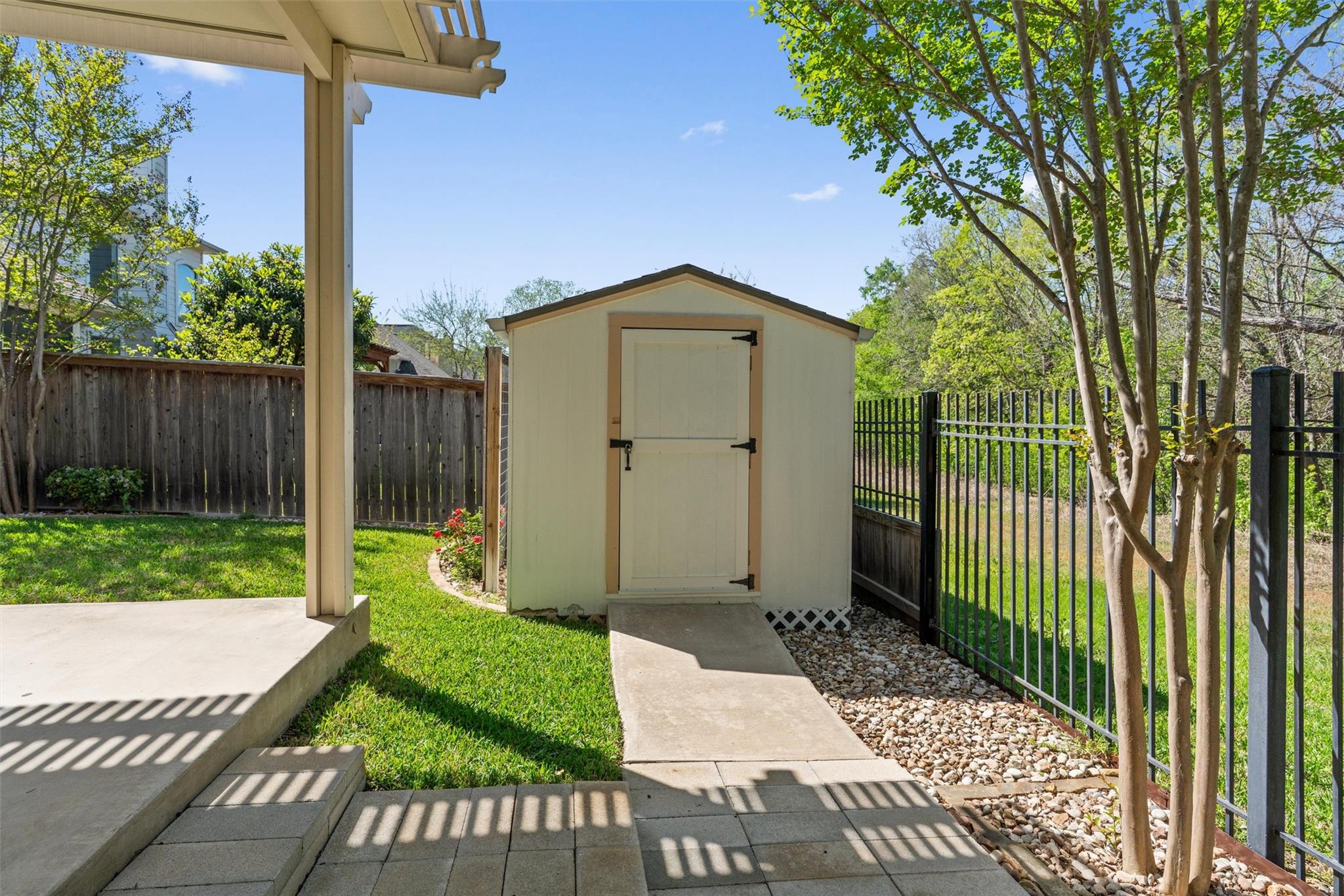 6814 Thistle Hill Way, Austin, TX 78754
