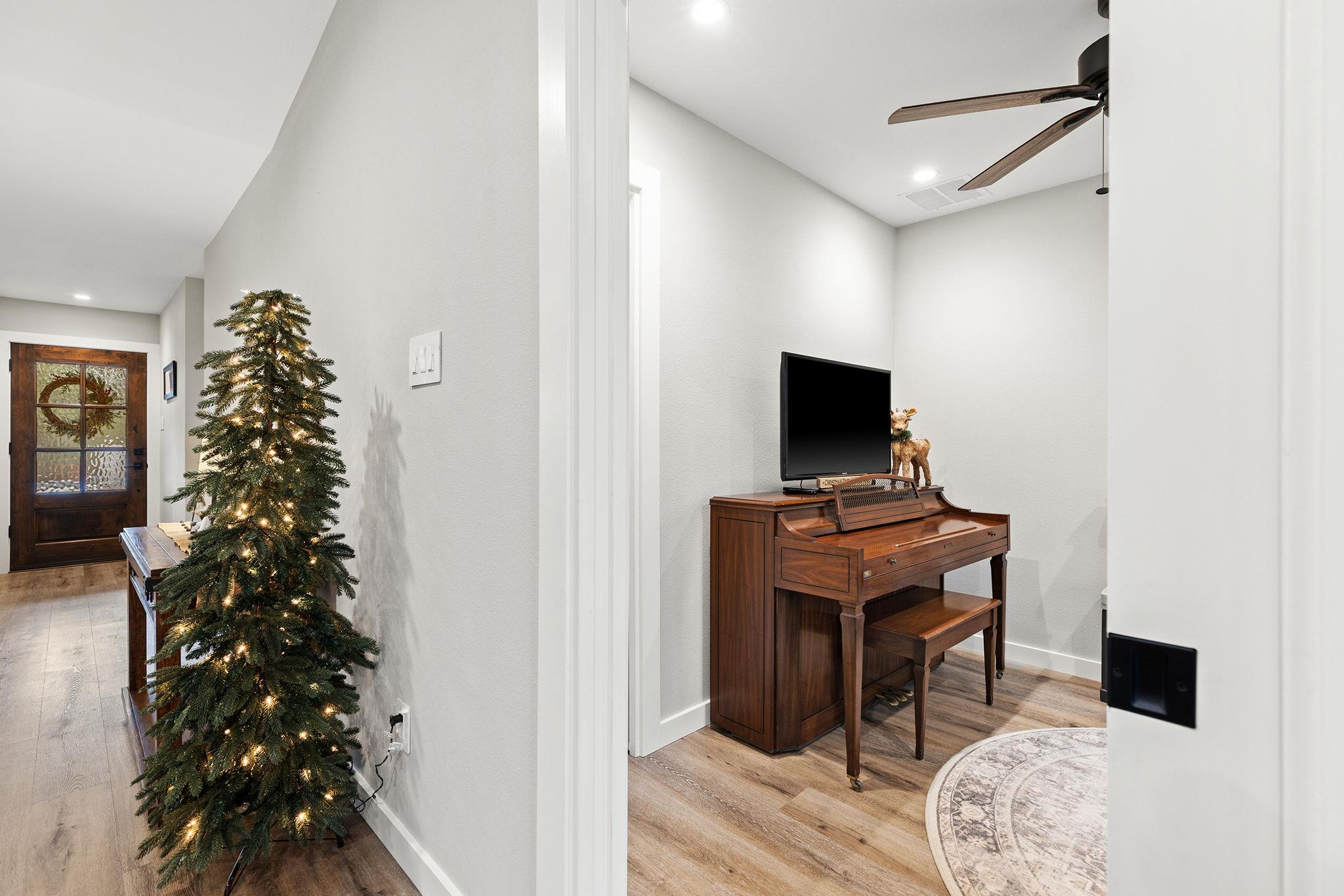 4400 County Road 123, Round Rock, TX 78664