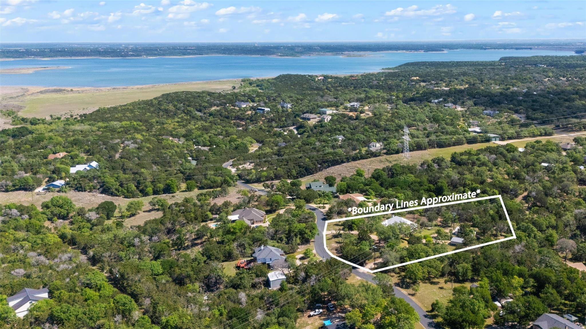 10015 Hodge Canyon Dr, Salado, TX 76571