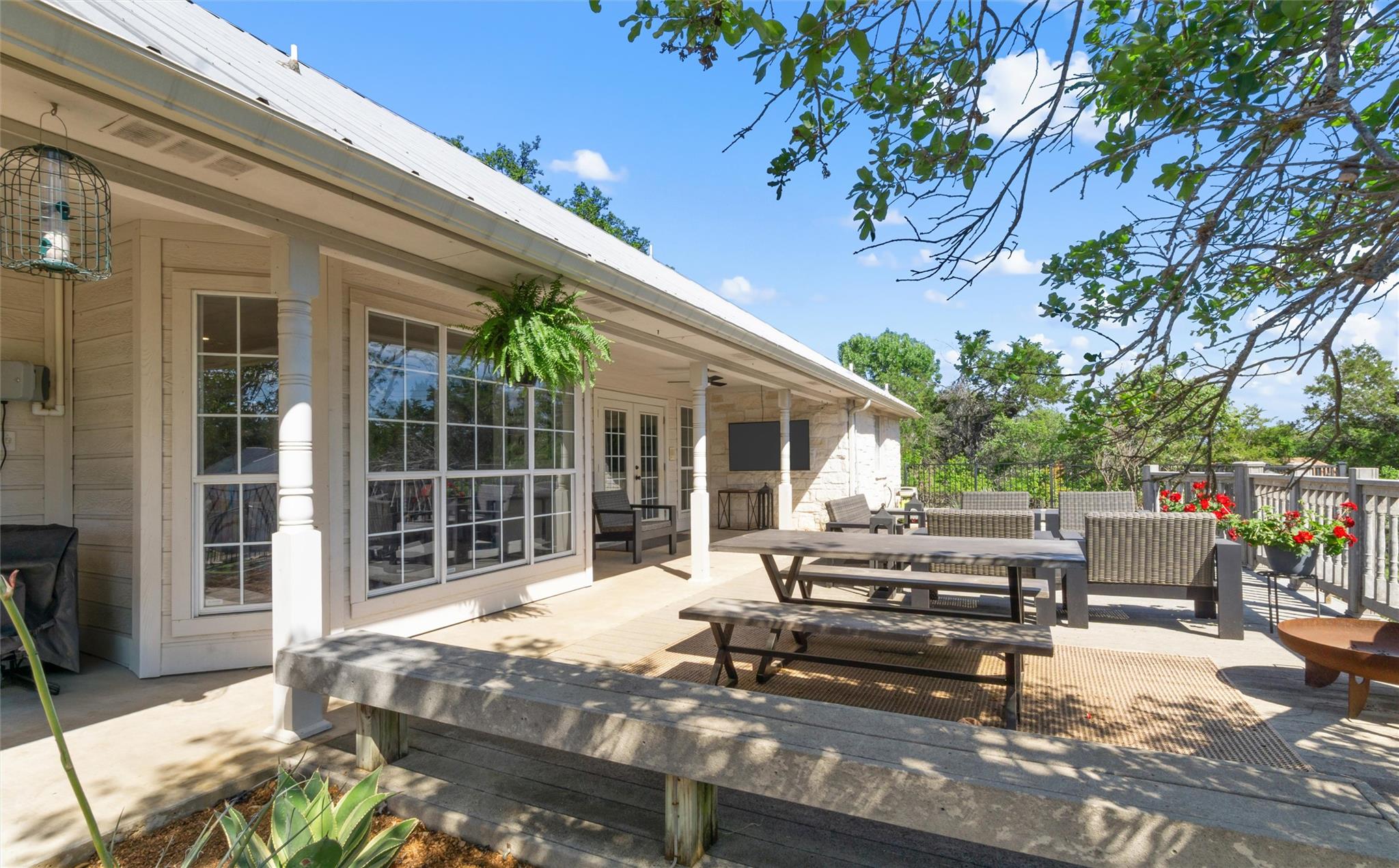 10015 Hodge Canyon Dr, Salado, TX 76571