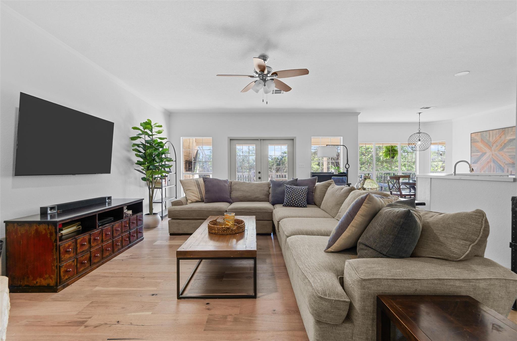 10015 Hodge Canyon Dr, Salado, TX 76571