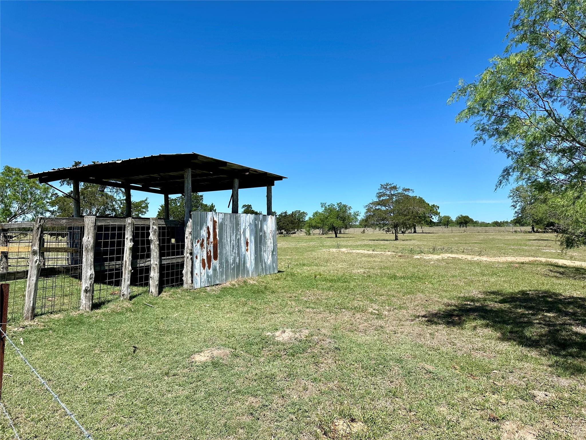 924 Hwy 95 S, Smithville, TX 78957