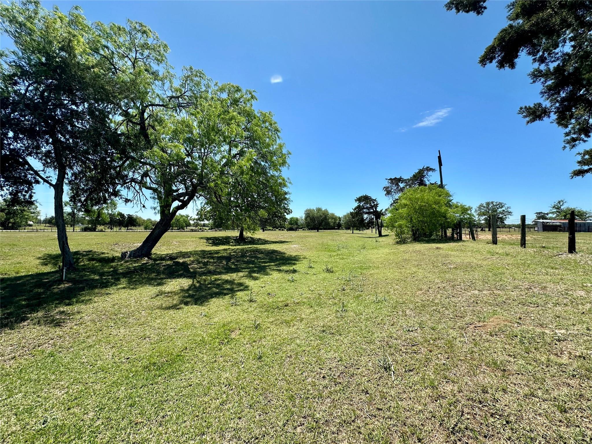 924 Hwy 95 S, Smithville, TX 78957