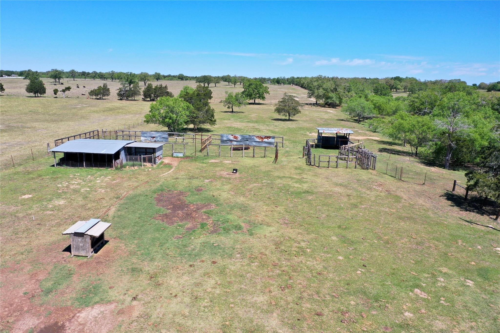 924 Hwy 95 S, Smithville, TX 78957