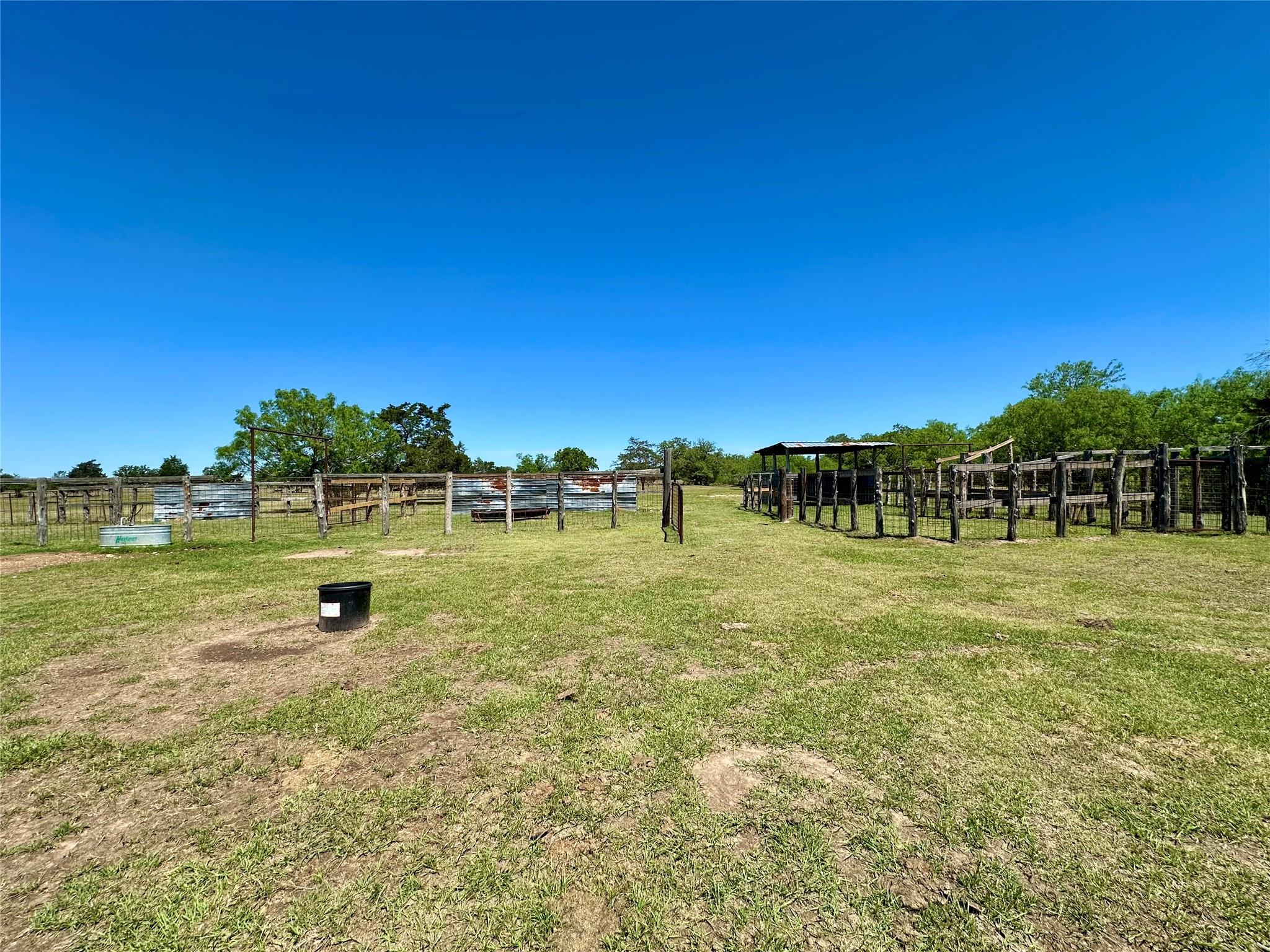 924 Hwy 95 S, Smithville, TX 78957