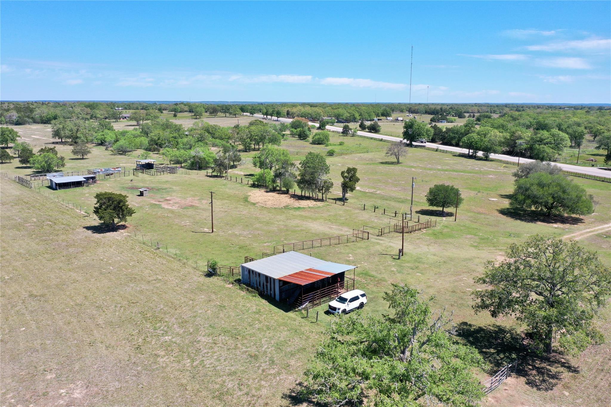 924 Hwy 95 S, Smithville, TX 78957