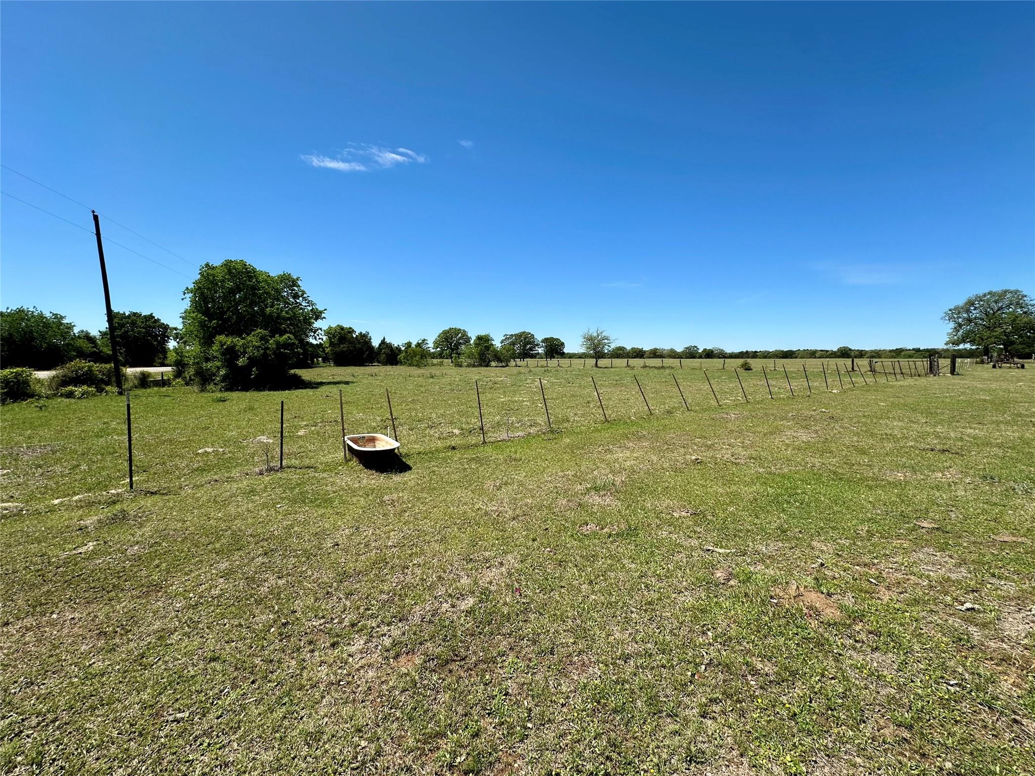 924 Hwy 95 S, Smithville, TX 78957