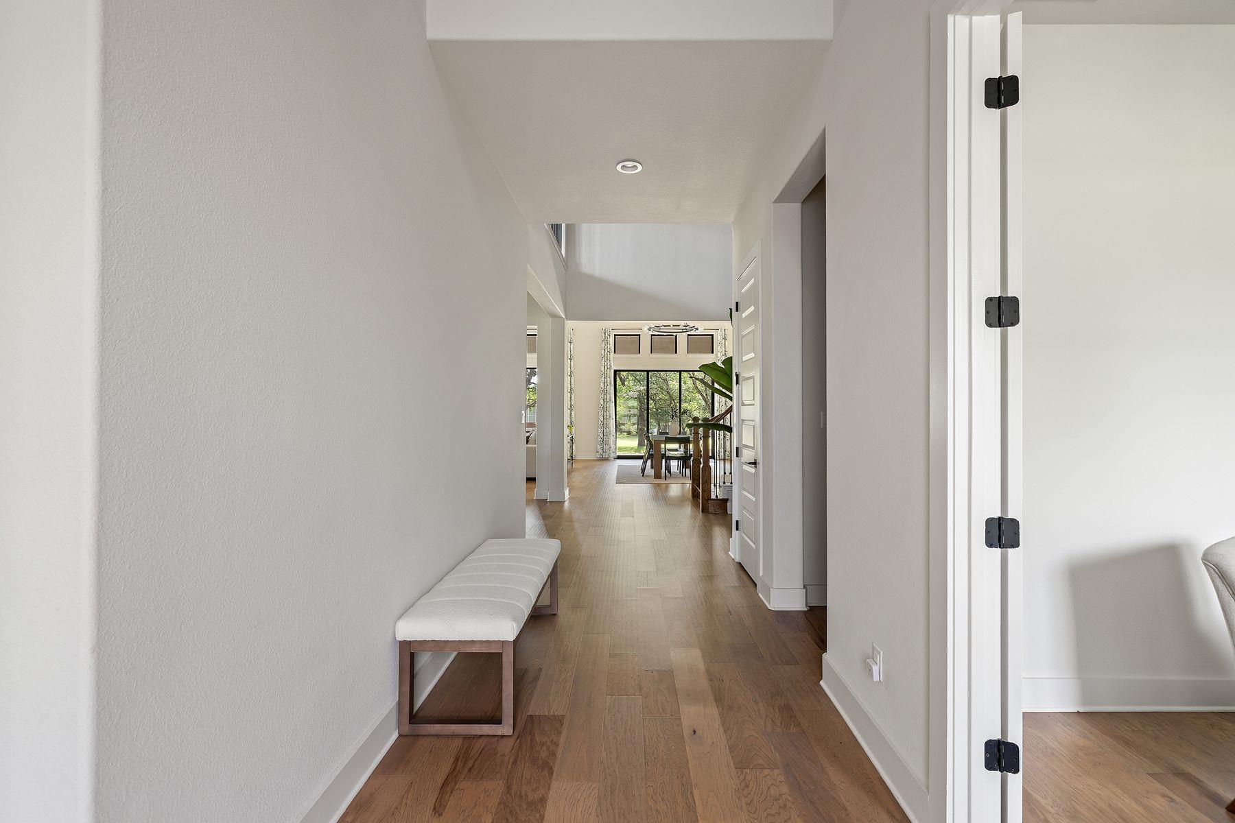 105 Ridge View Dr, Georgetown, TX 78628