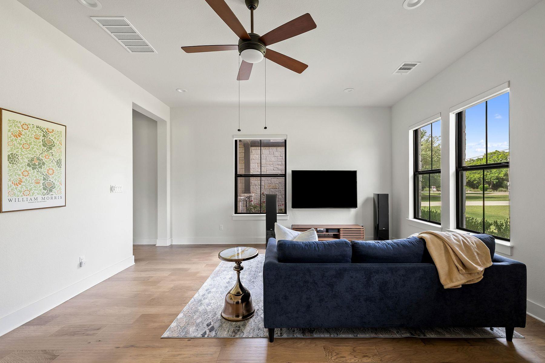 105 Ridge View Dr, Georgetown, TX 78628