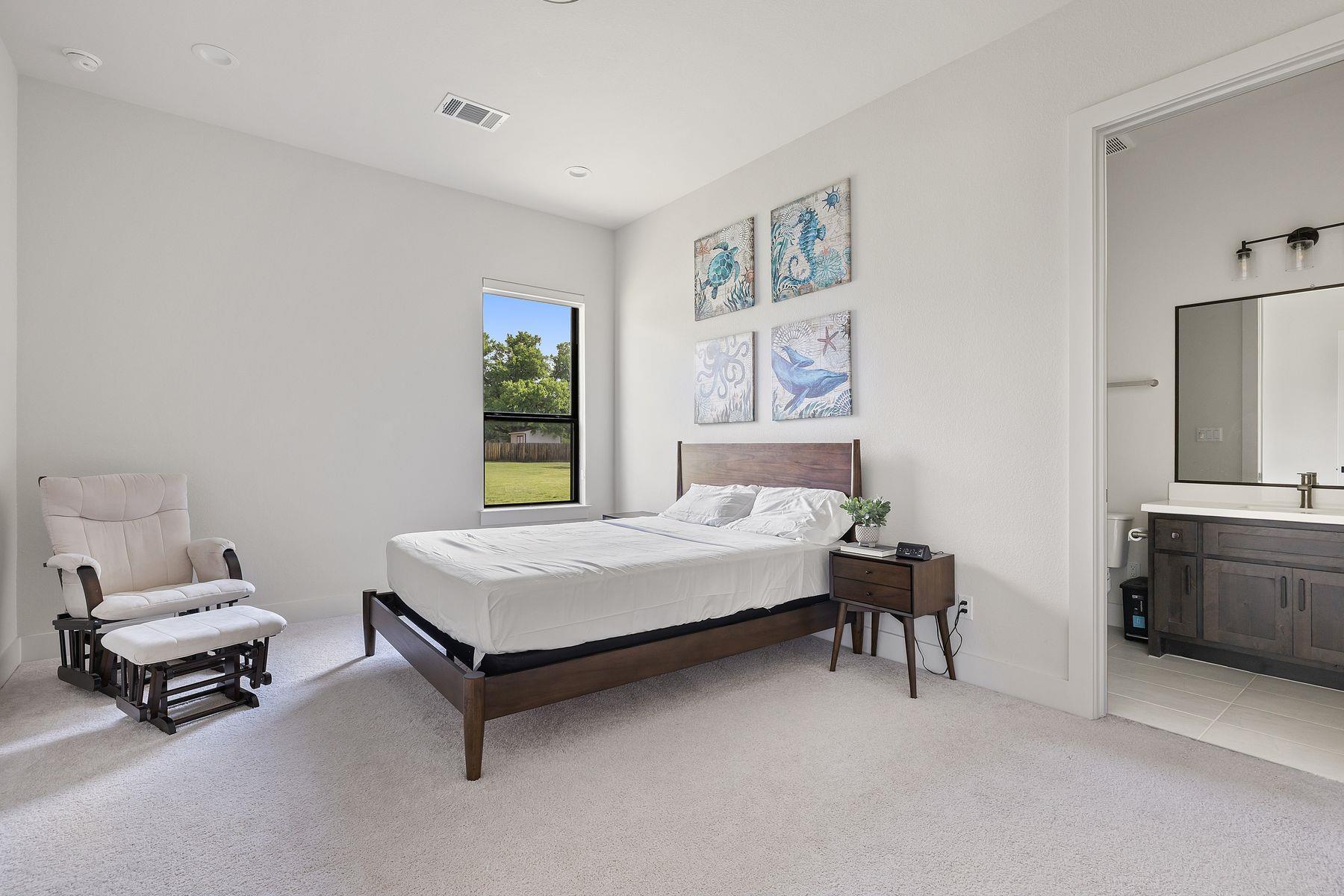 105 Ridge View Dr, Georgetown, TX 78628