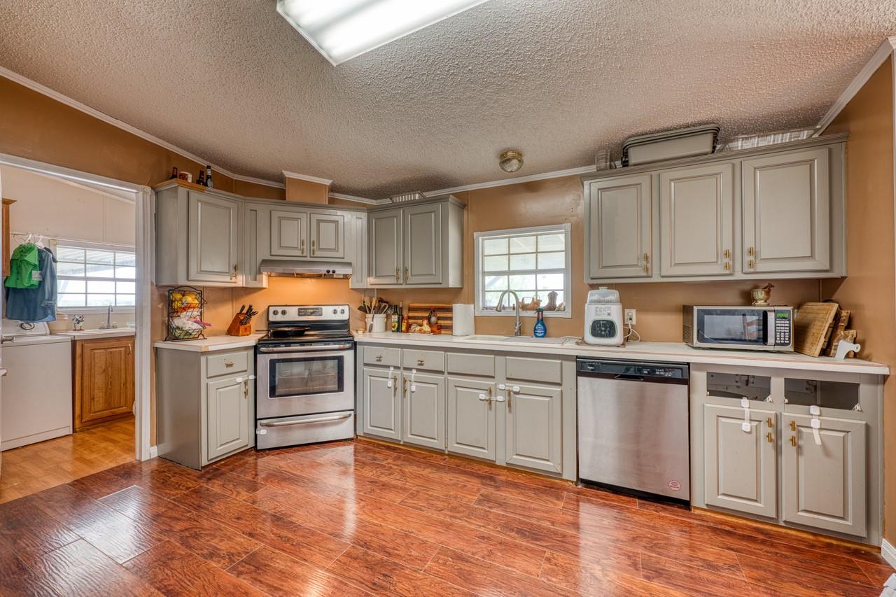 815 County Road 226, Florence, TX 76527