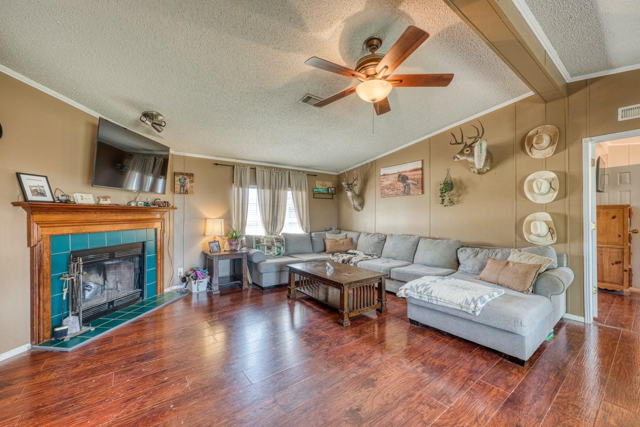 815 County Road 226, Florence, TX 76527