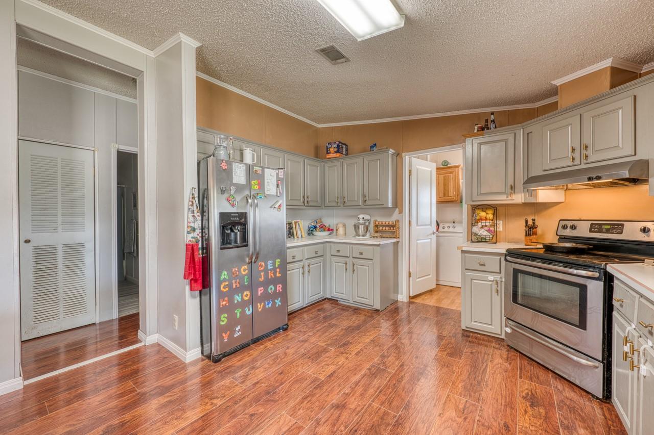 815 County Road 226, Florence, TX 76527