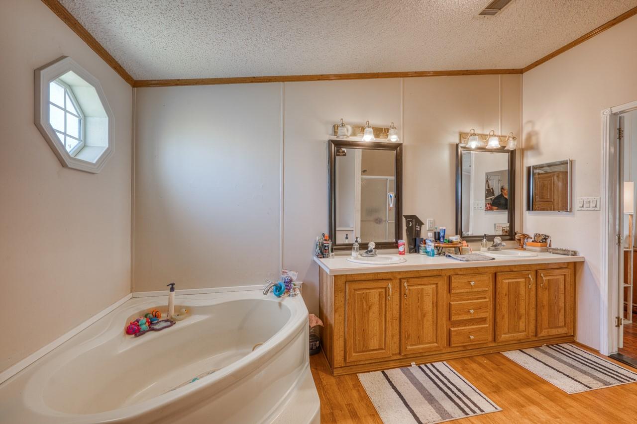 815 County Road 226, Florence, TX 76527