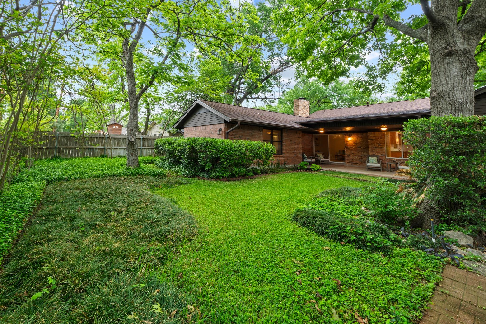 8610 Melshire Dr, Austin, TX 78757