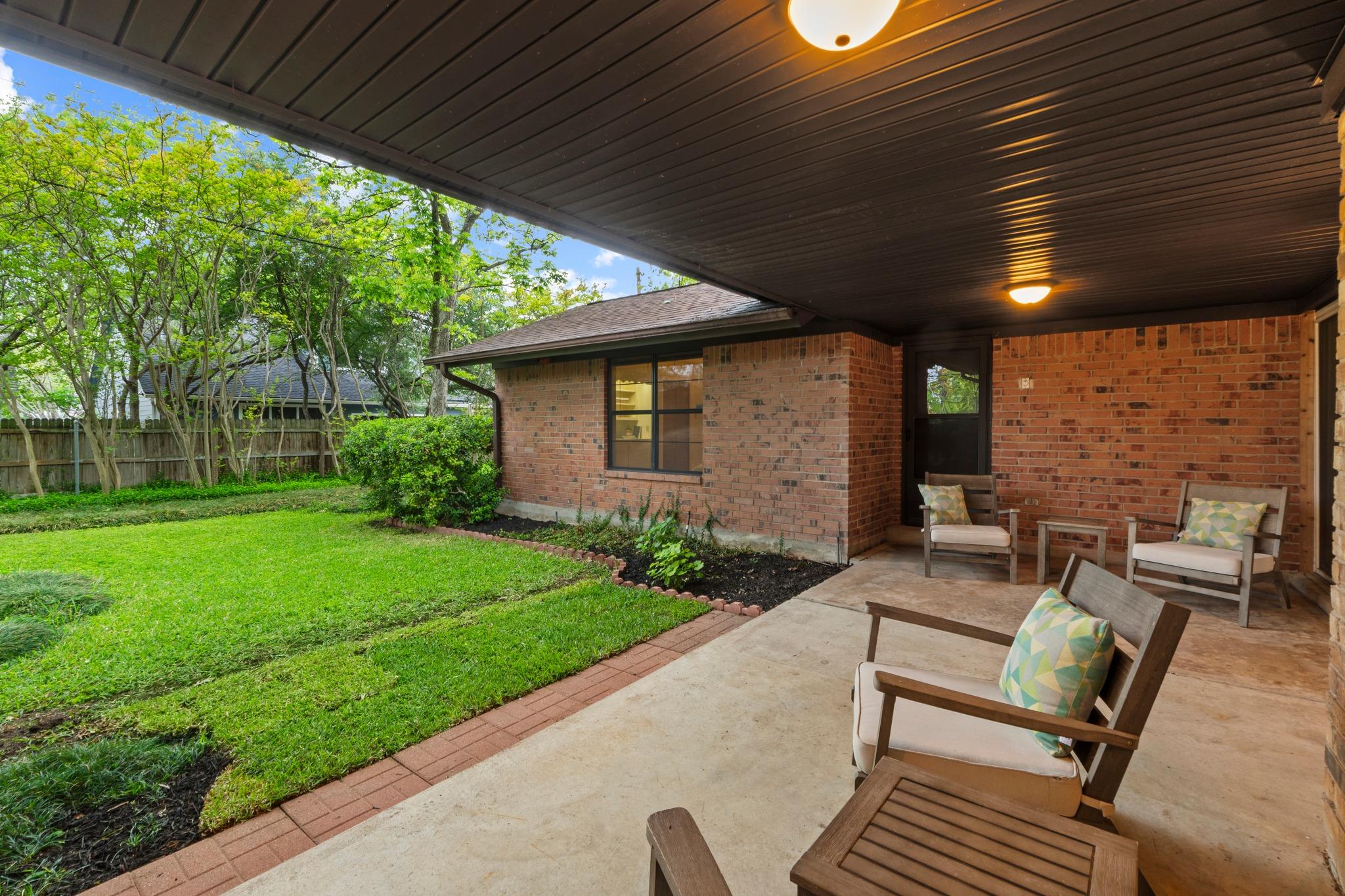 8610 Melshire Dr, Austin, TX 78757