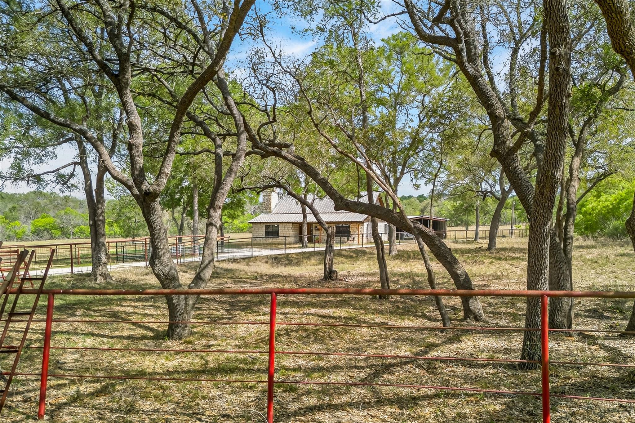 1077 Burdette Wells Rd, Lockhart, TX 78644