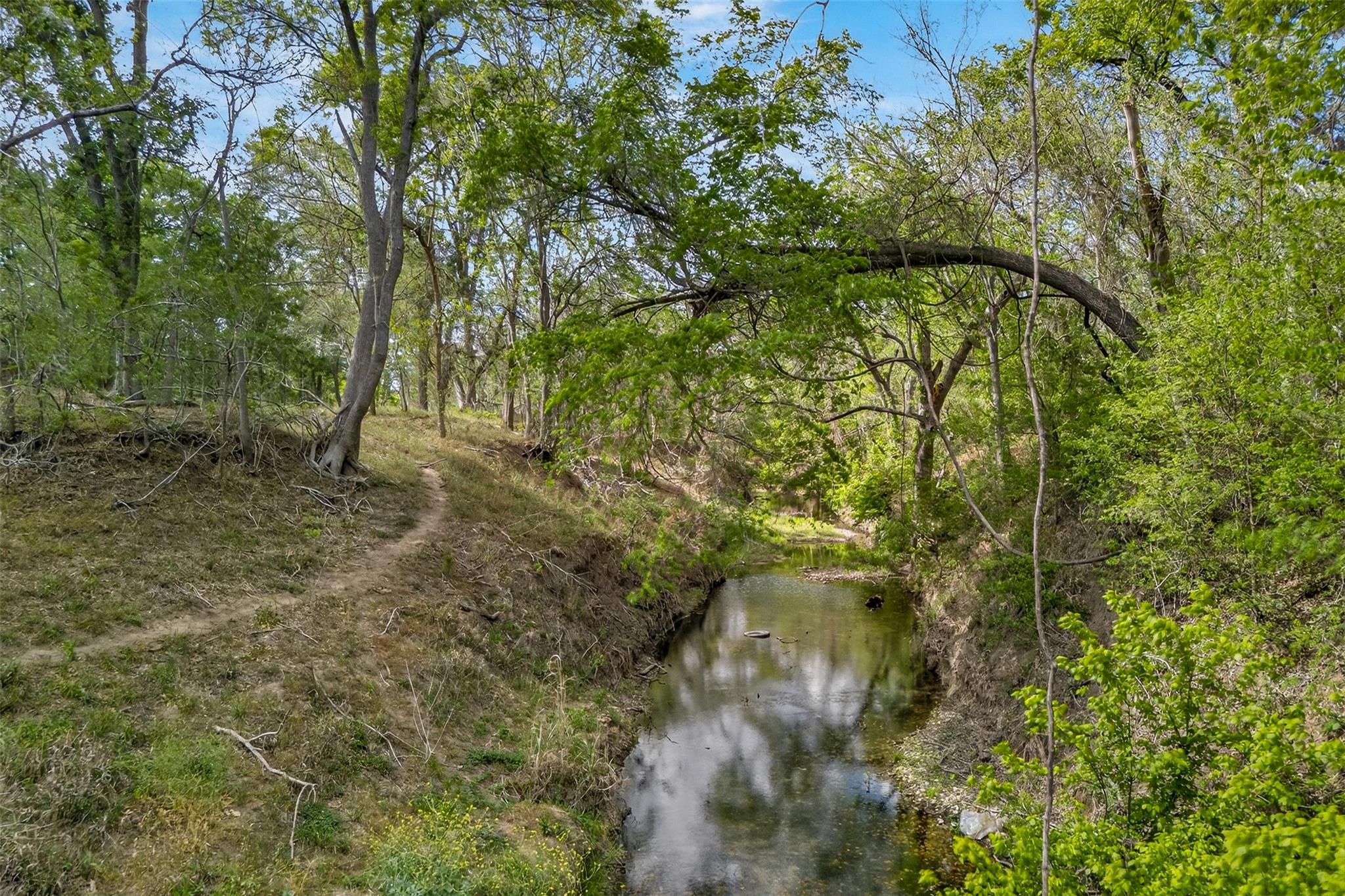 1077 Burdette Wells Rd, Lockhart, TX 78644