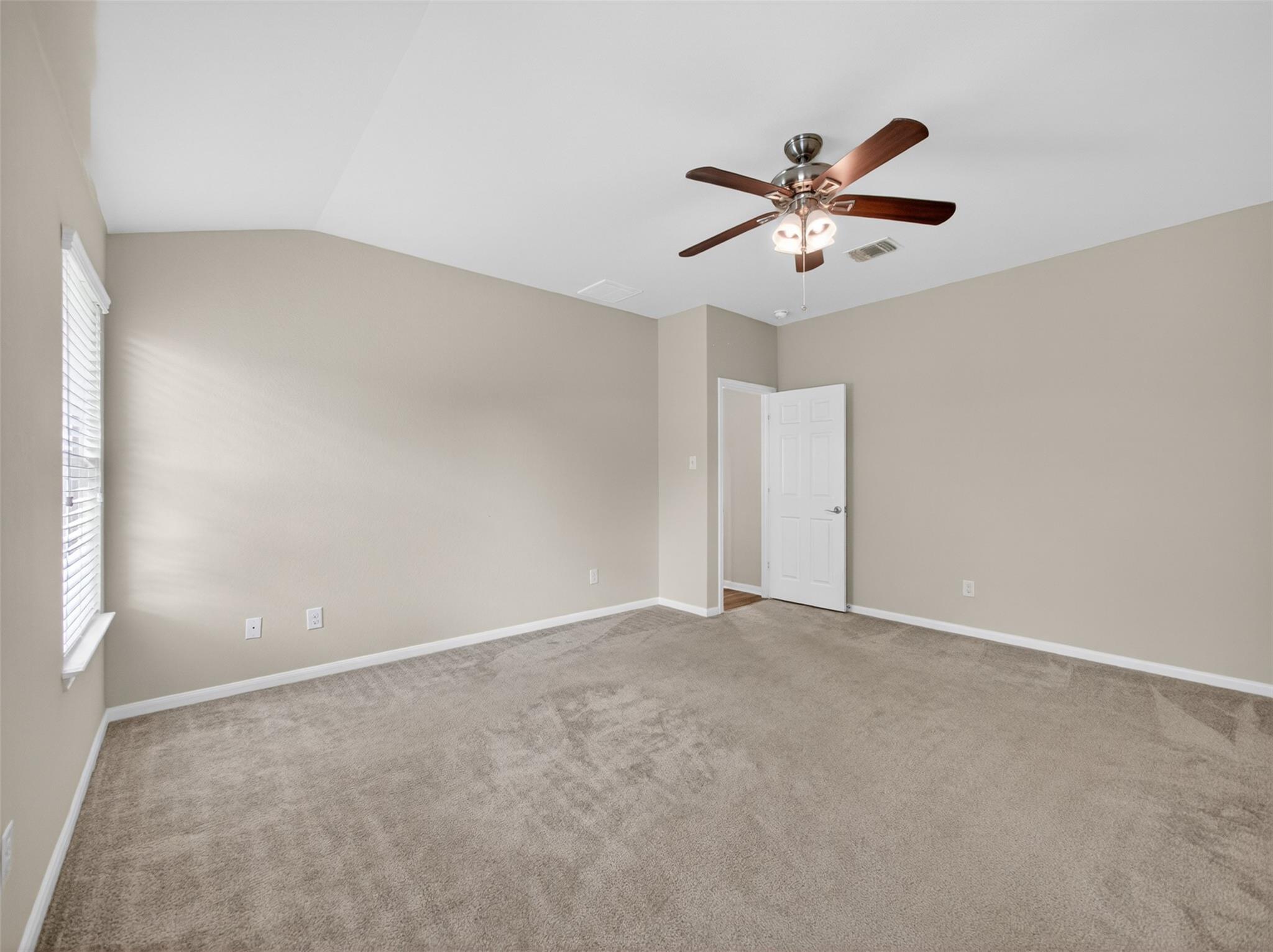 168 Cazador Dr, San Marcos, TX 78666