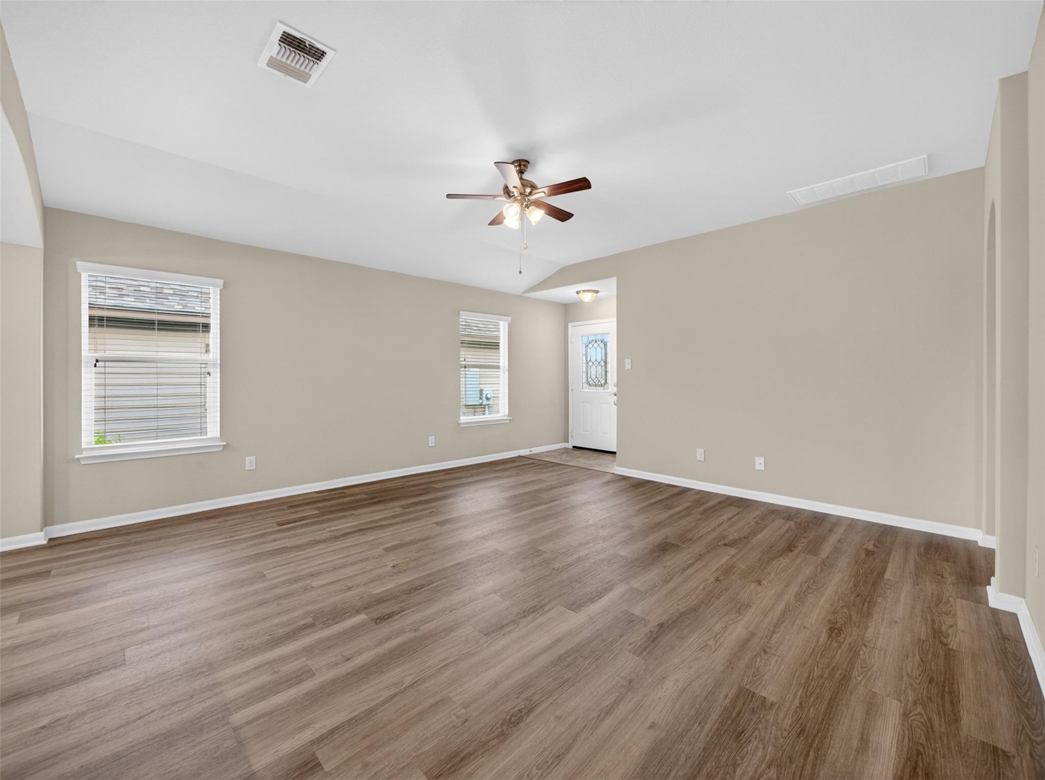 168 Cazador Dr, San Marcos, TX 78666