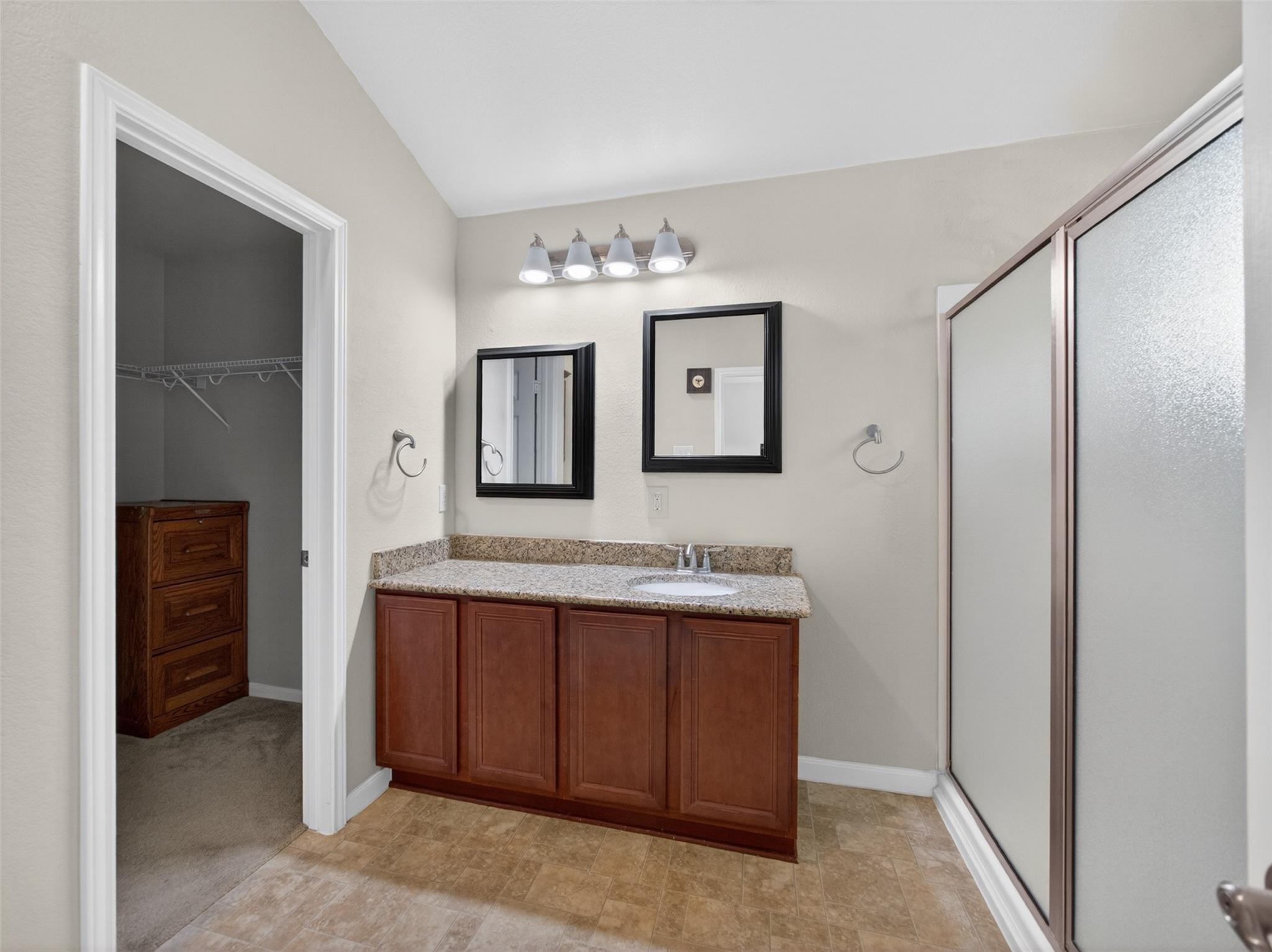 168 Cazador Dr, San Marcos, TX 78666