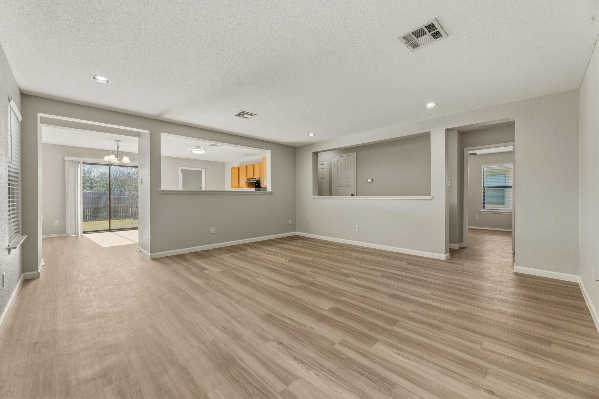 4209 Glacier Point Cv, Taylor, TX 76574