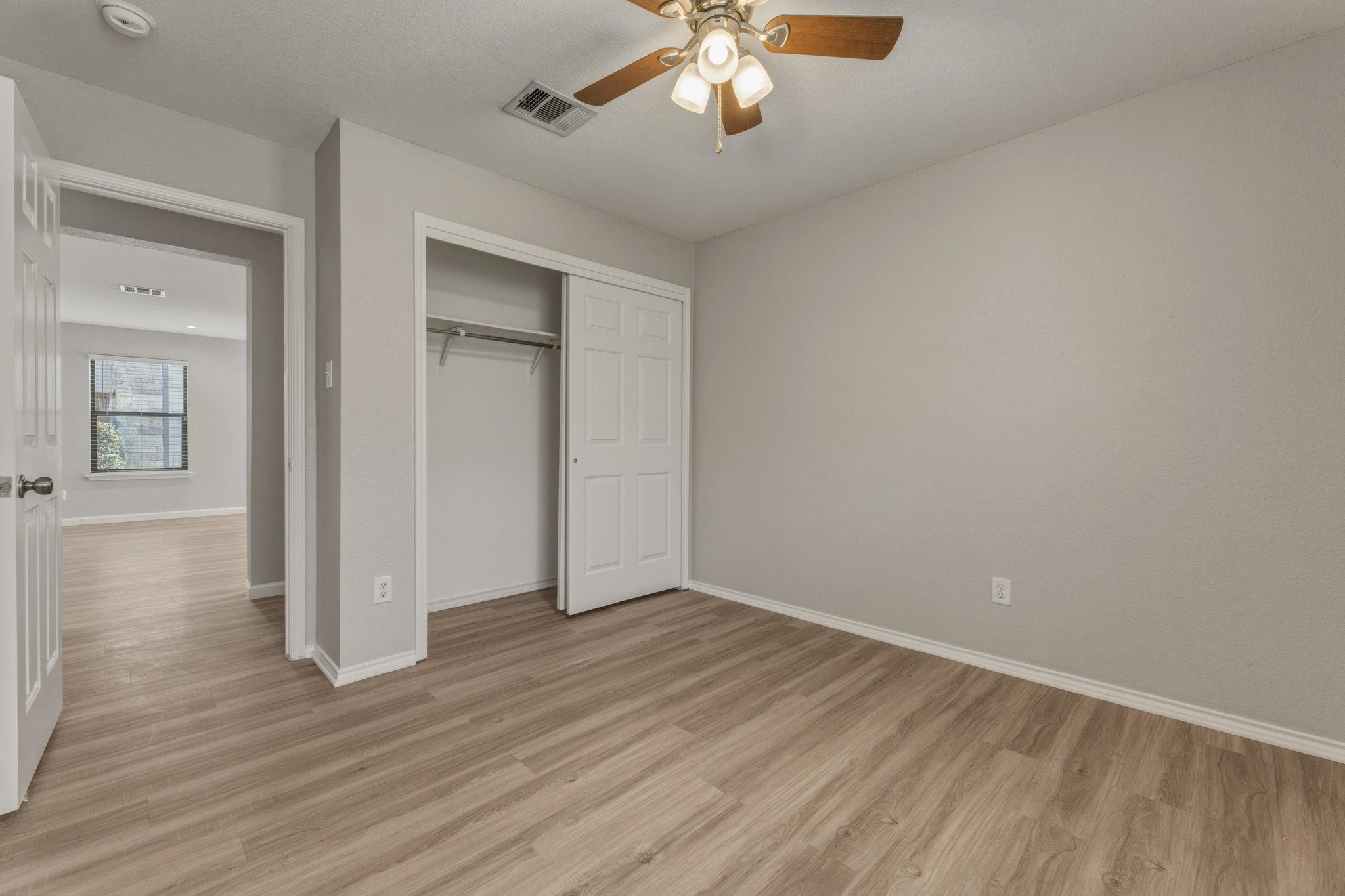 4209 Glacier Point Cv, Taylor, TX 76574