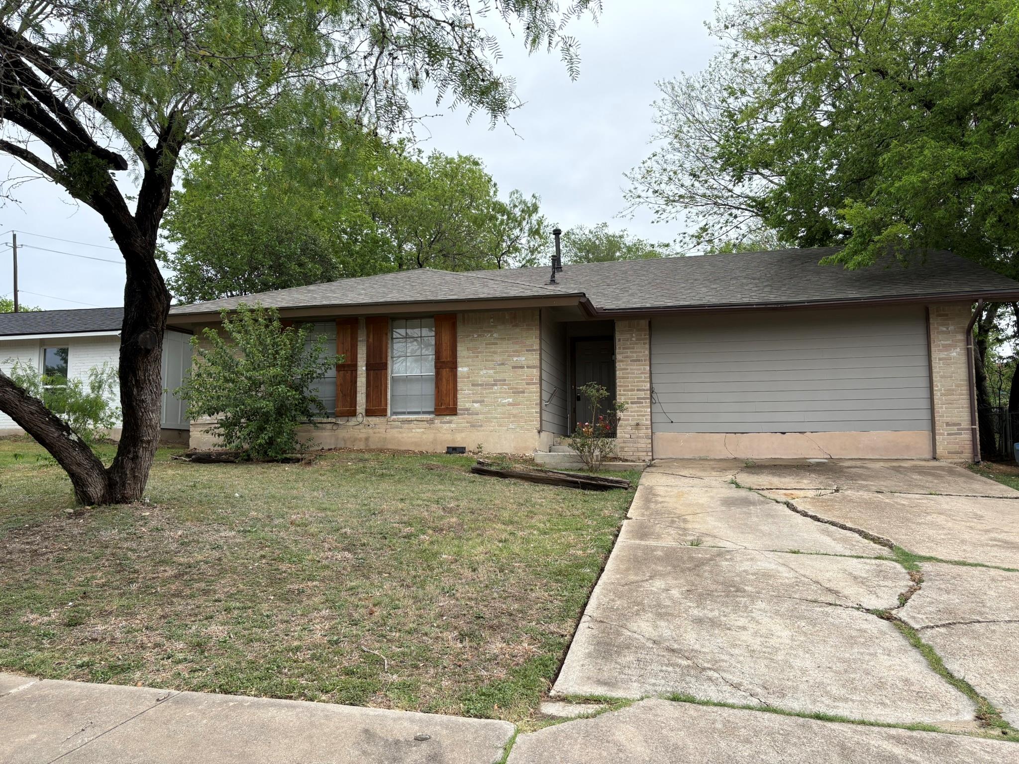 2524 CHAPARRAL Trl, Austin, TX 78744