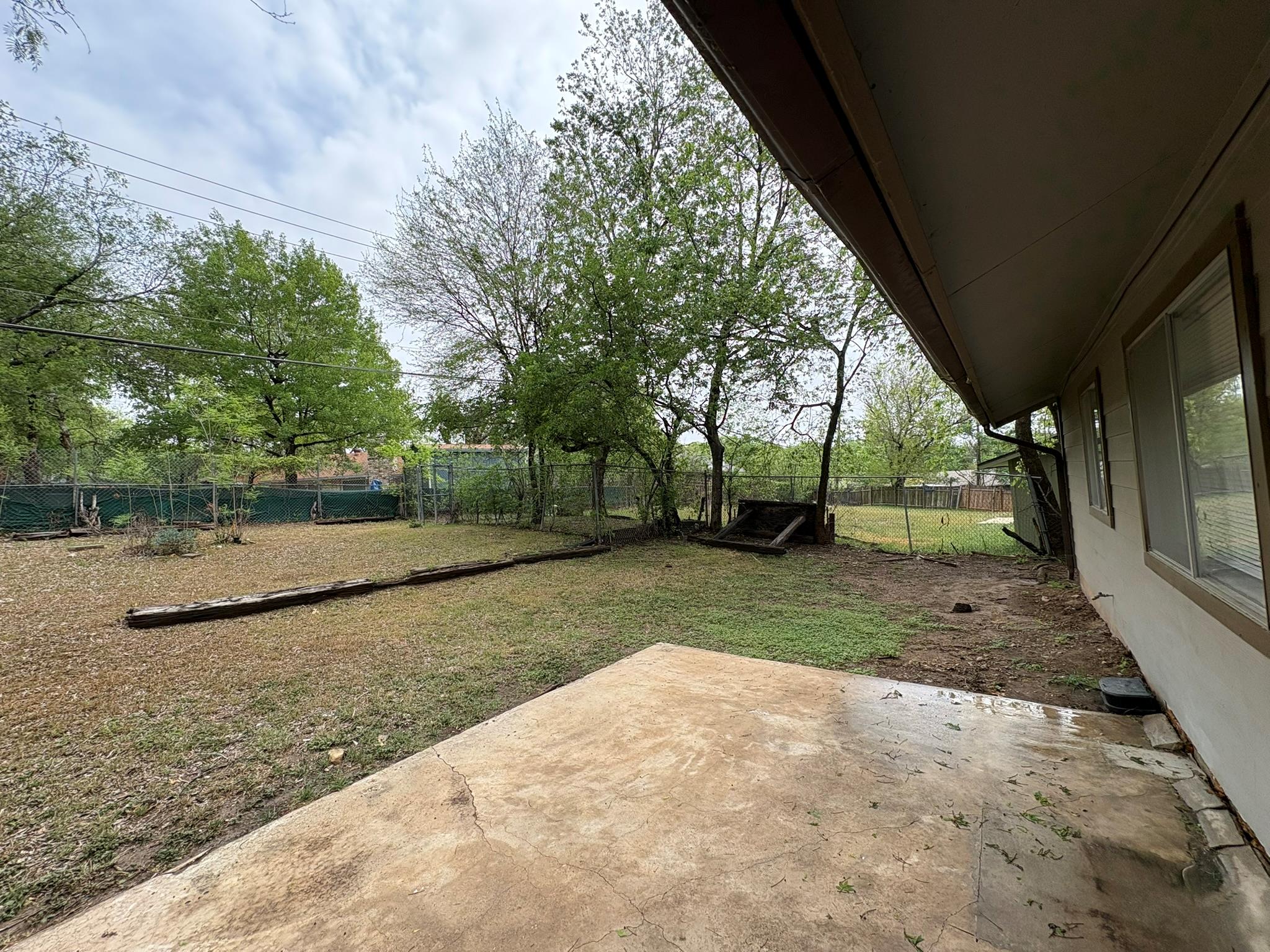 2524 CHAPARRAL Trl, Austin, TX 78744