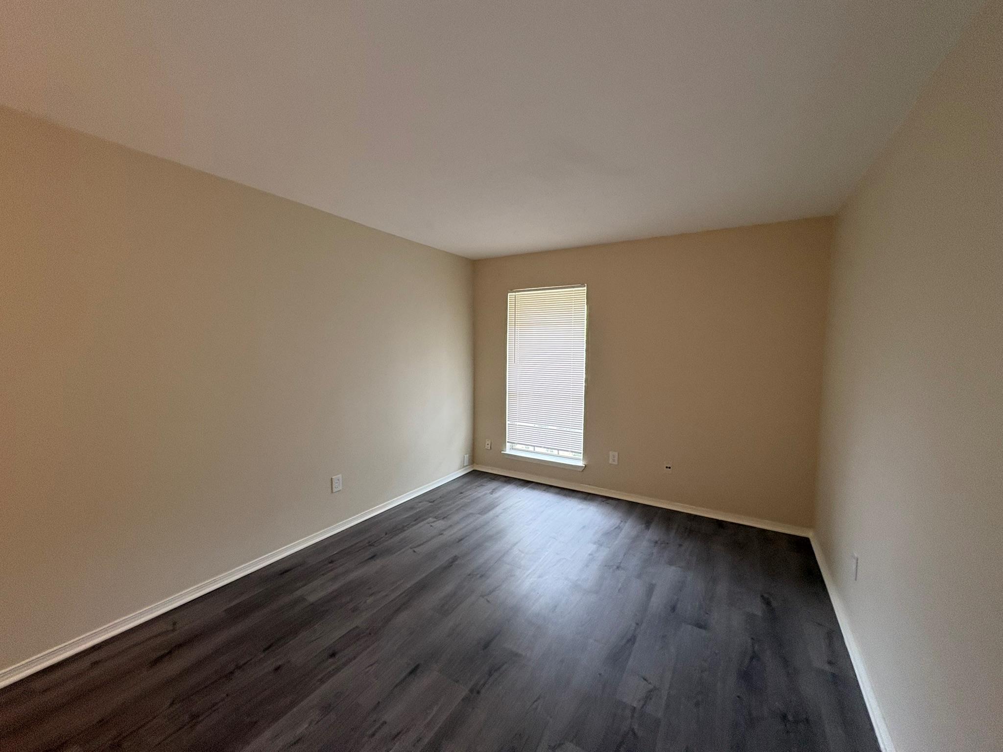 2524 CHAPARRAL Trl, Austin, TX 78744