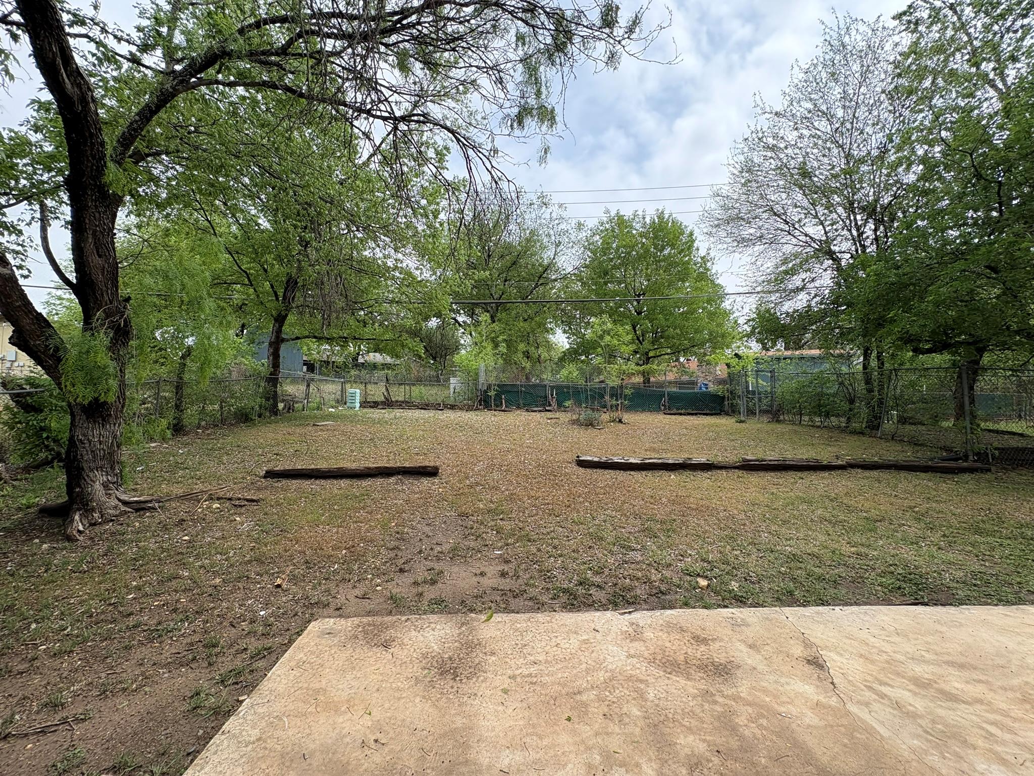 2524 CHAPARRAL Trl, Austin, TX 78744