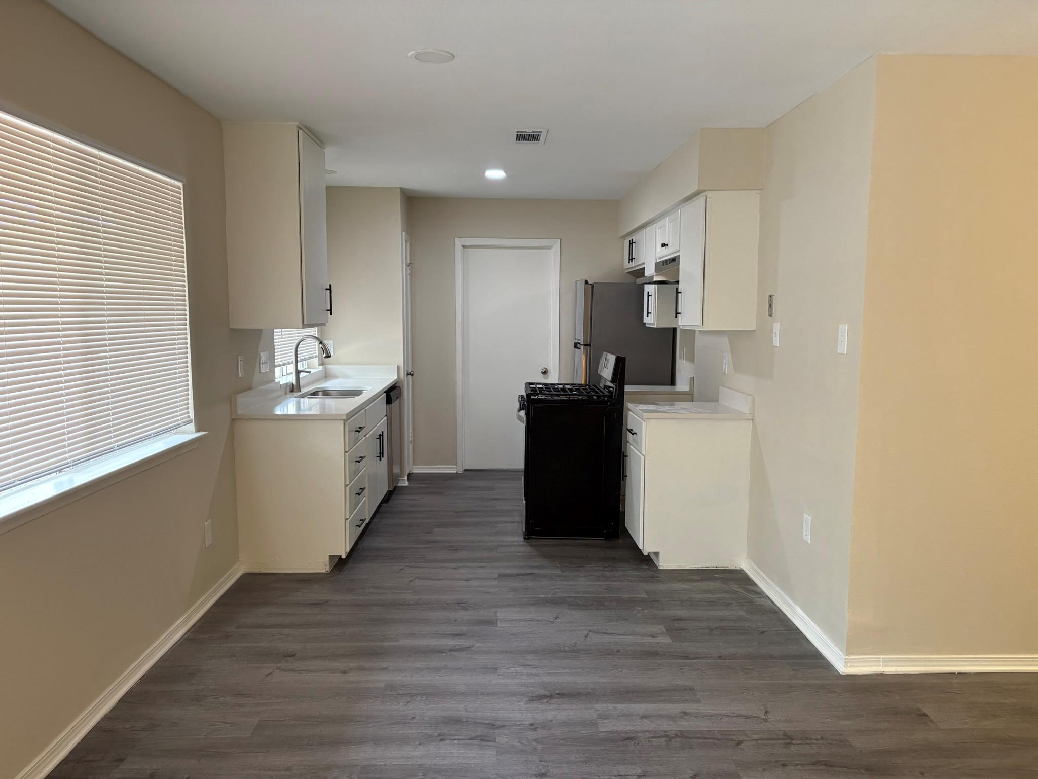 2524 CHAPARRAL Trl, Austin, TX 78744