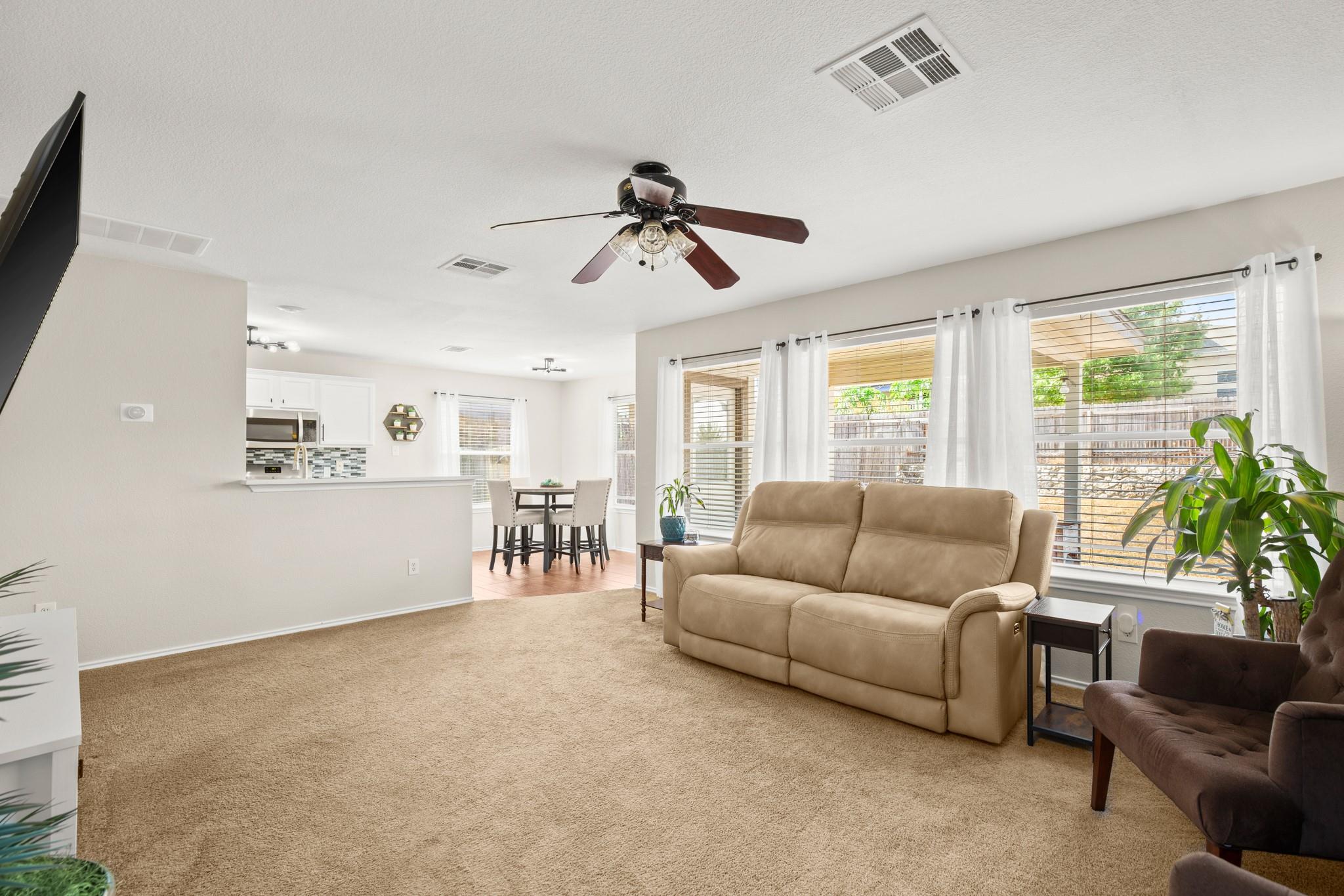 216 Sweet Leaf Ln, Pflugerville, TX 78660