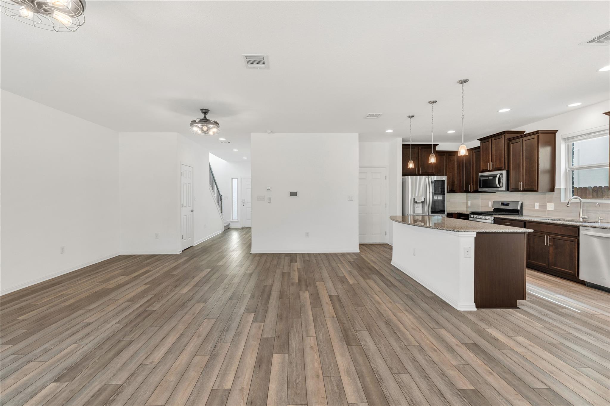 104 Turkey Creek Ln, Leander, TX 78641