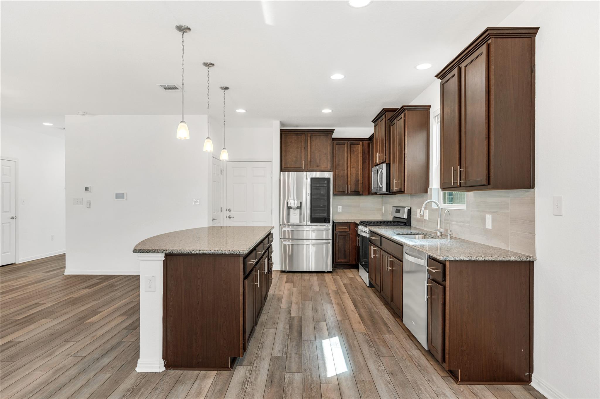 104 Turkey Creek Ln, Leander, TX 78641