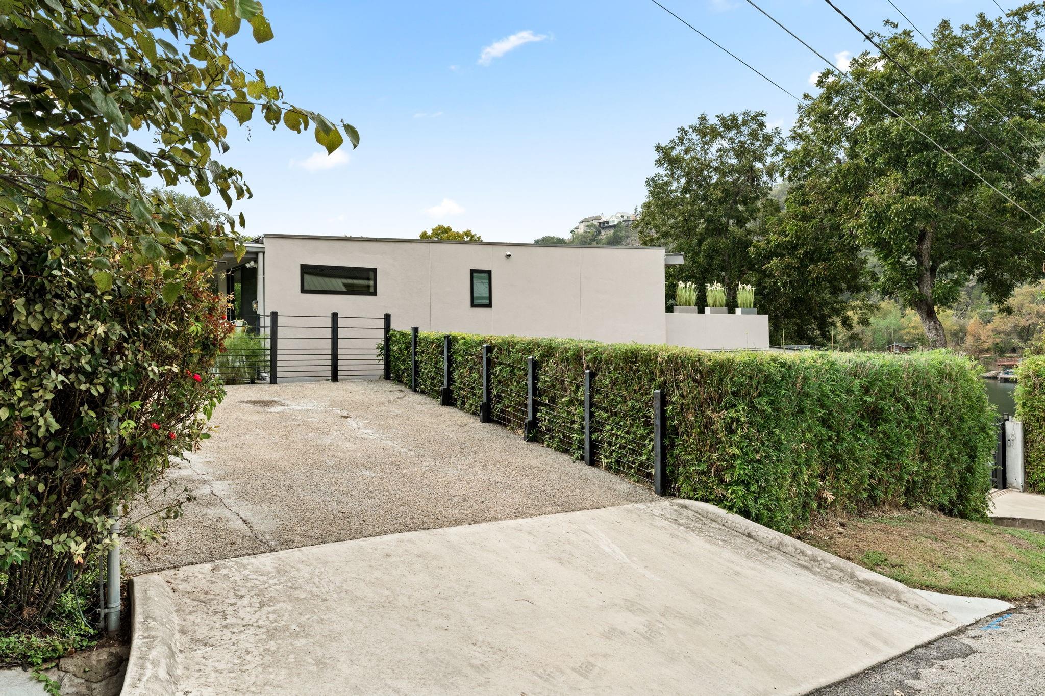 14011 Hummingbird Ln, Austin, TX 78732