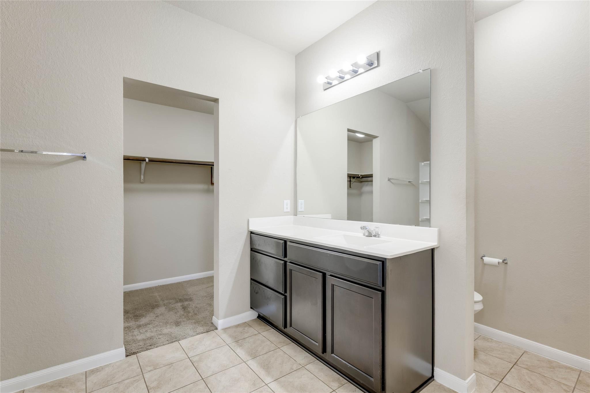 5800 Montrelia Dr, Austin, TX 78724