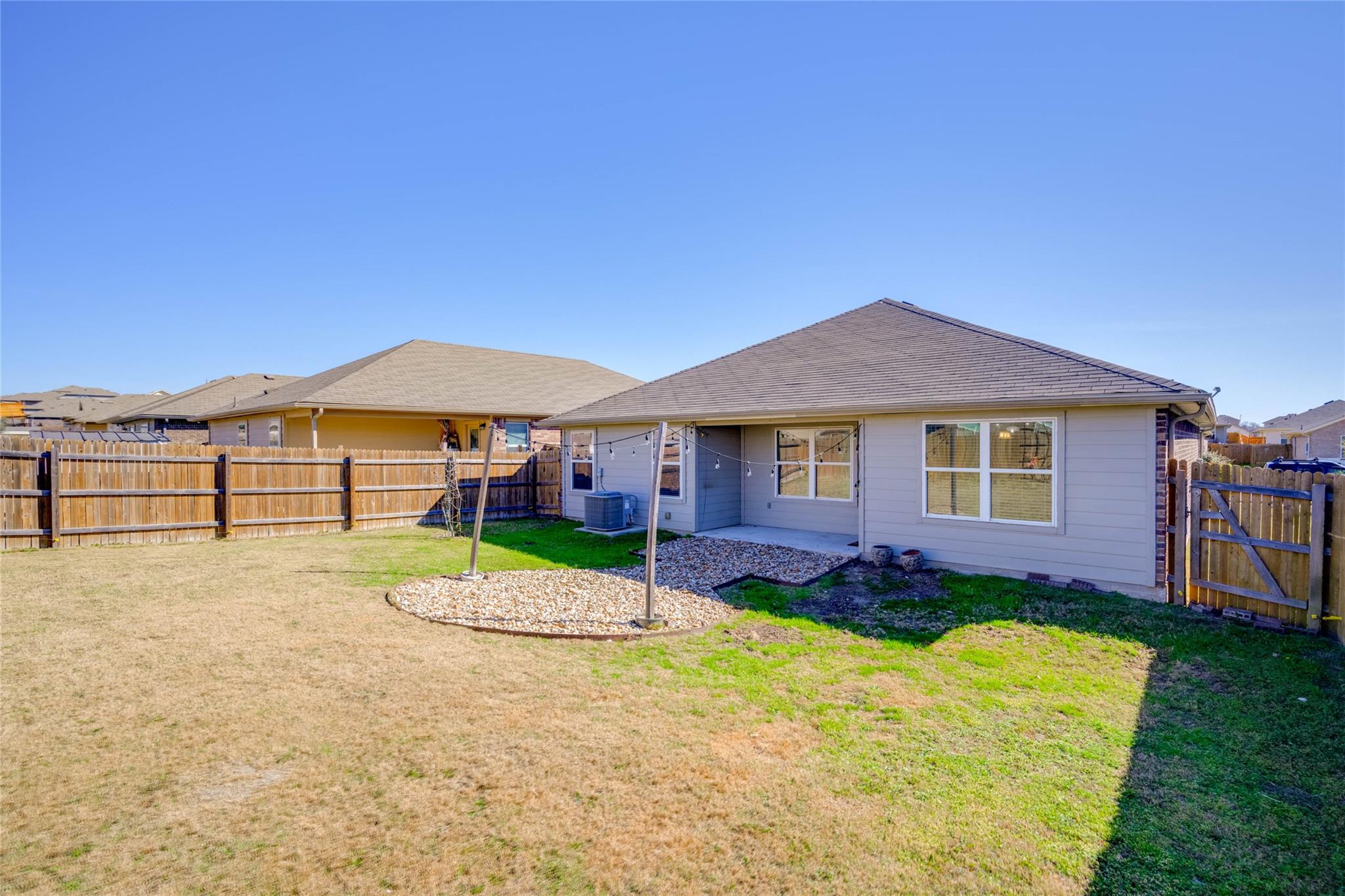 5800 Montrelia Dr, Austin, TX 78724