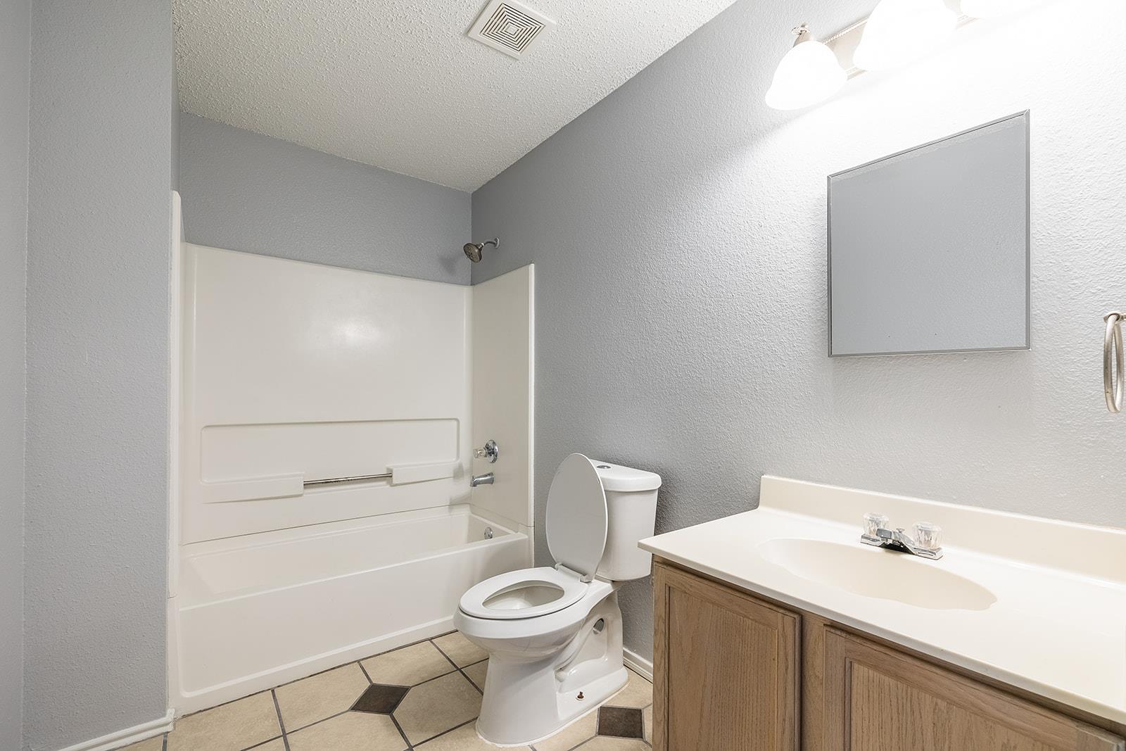 1240 Dexford Dr, Austin, TX 78753