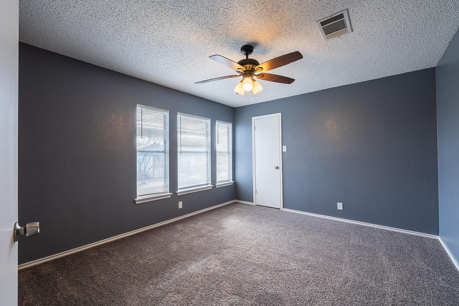 1240 Dexford Dr, Austin, TX 78753