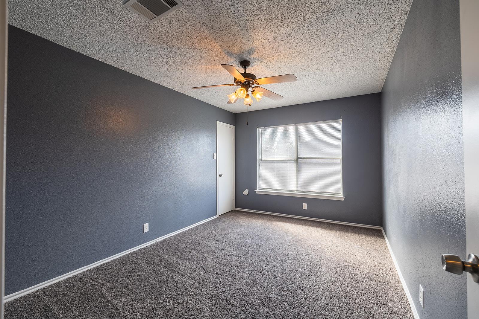 1240 Dexford Dr, Austin, TX 78753