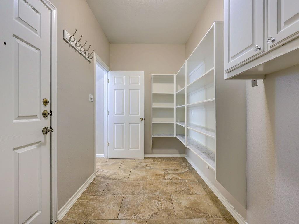 103 Paragon Ct, Lakeway, TX 78734