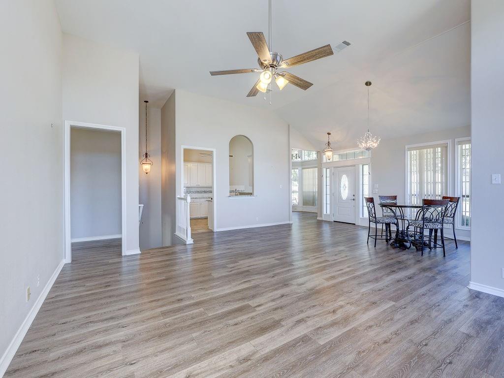 103 Paragon Ct, Lakeway, TX 78734