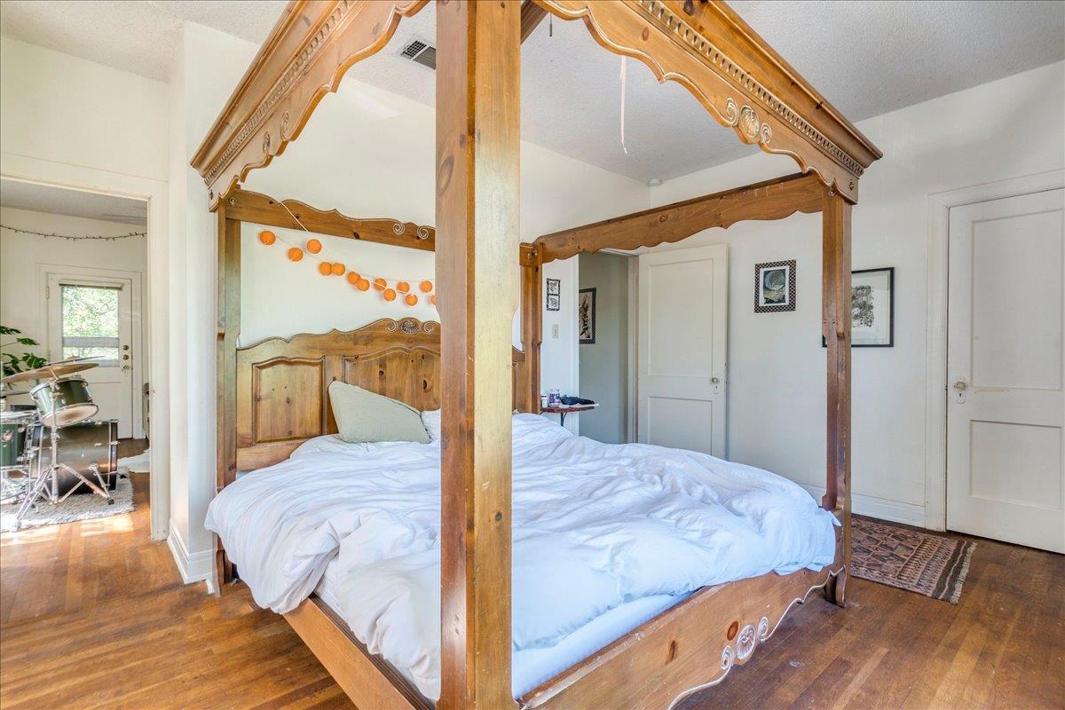 1103 W. 22ND St # B, Austin, TX 78705