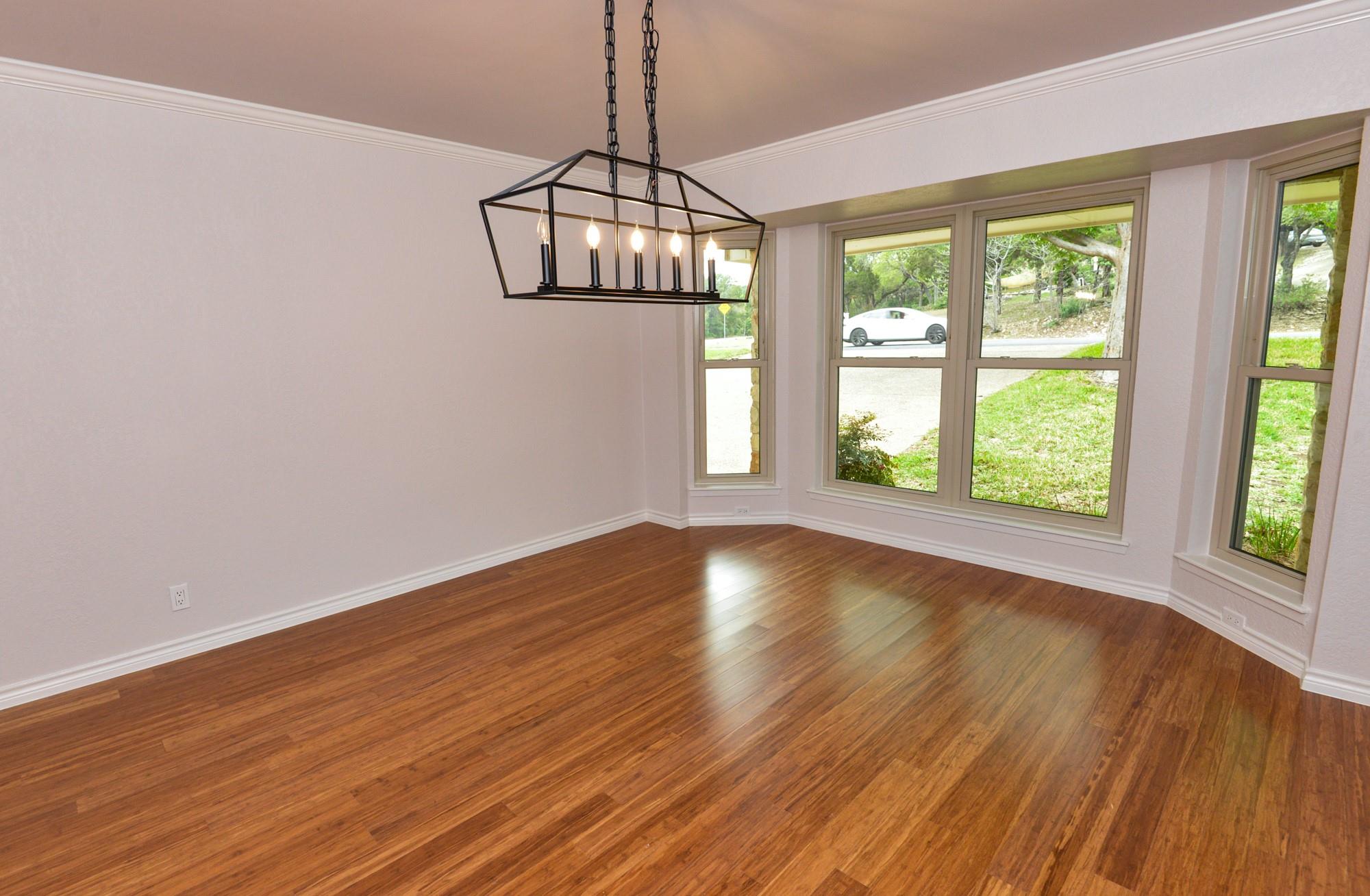 9801 Talleyran Dr, Austin, TX 78750