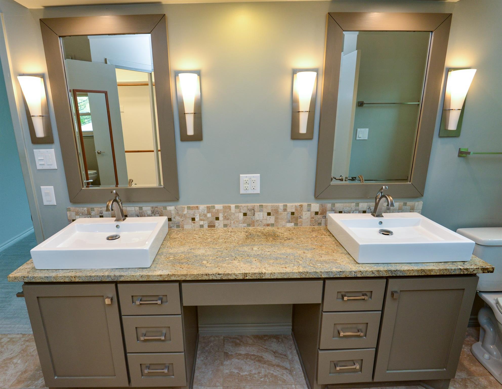 9801 Talleyran Dr, Austin, TX 78750